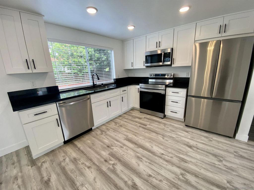 Photo of 293 Chapalita Dr, Encinitas, CA 92024 (MLS # 260003944)