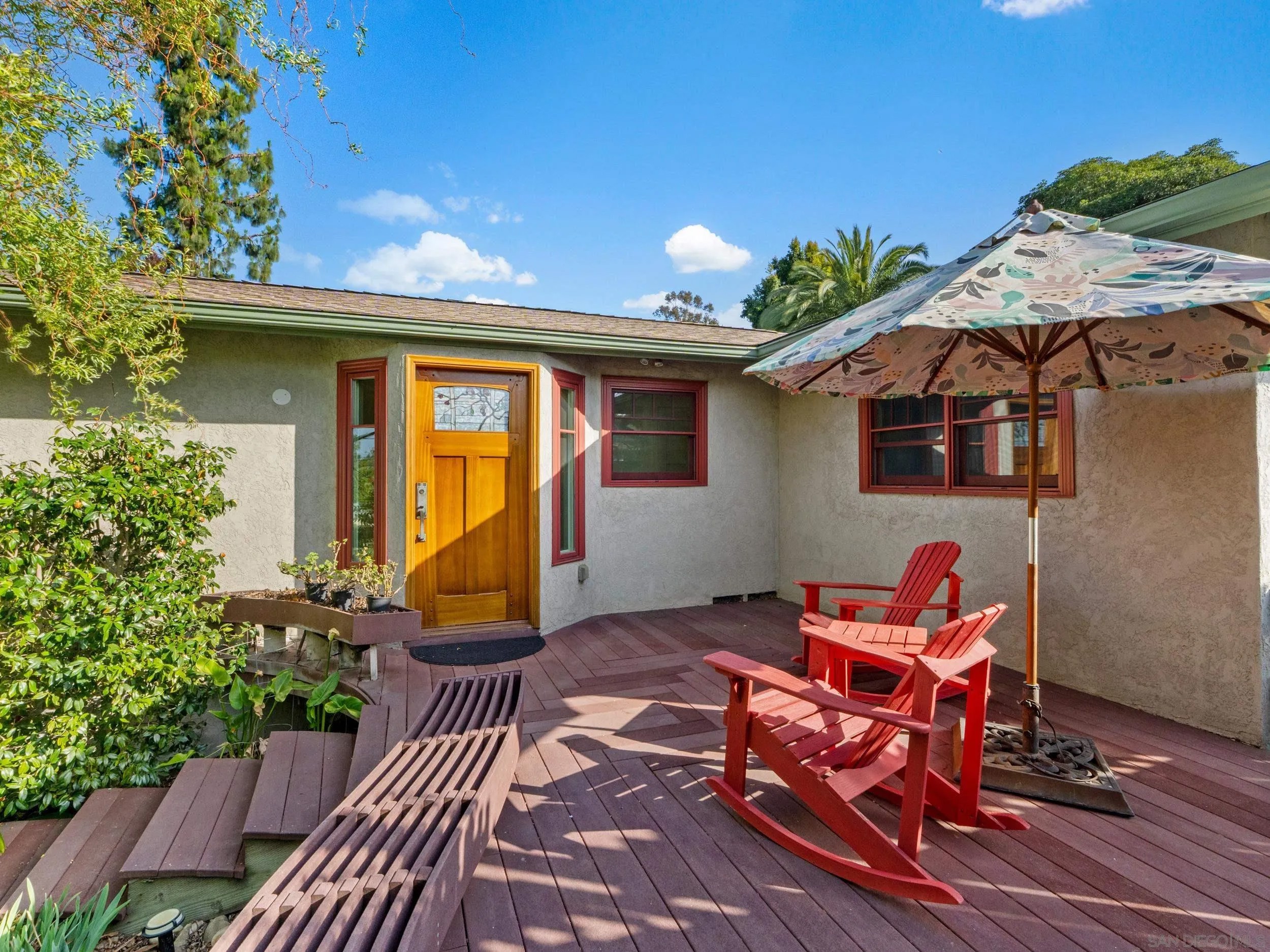 4516 Date Ave