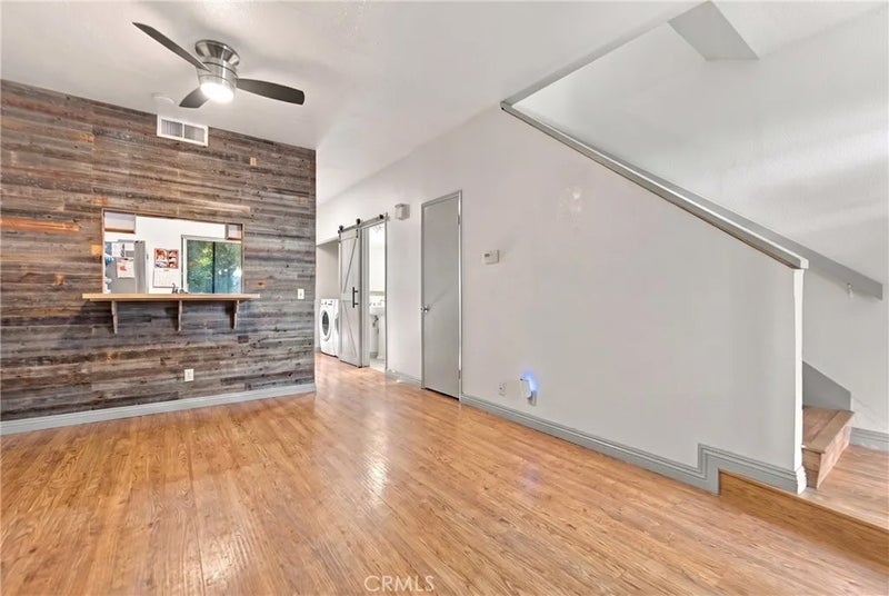 926 W Philadelphia R99