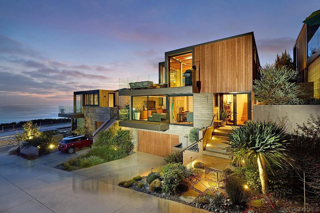 Photo of 1537 San Elijo AVE, Cardiff By The Sea, CA 92007 (MLS # 260017789)