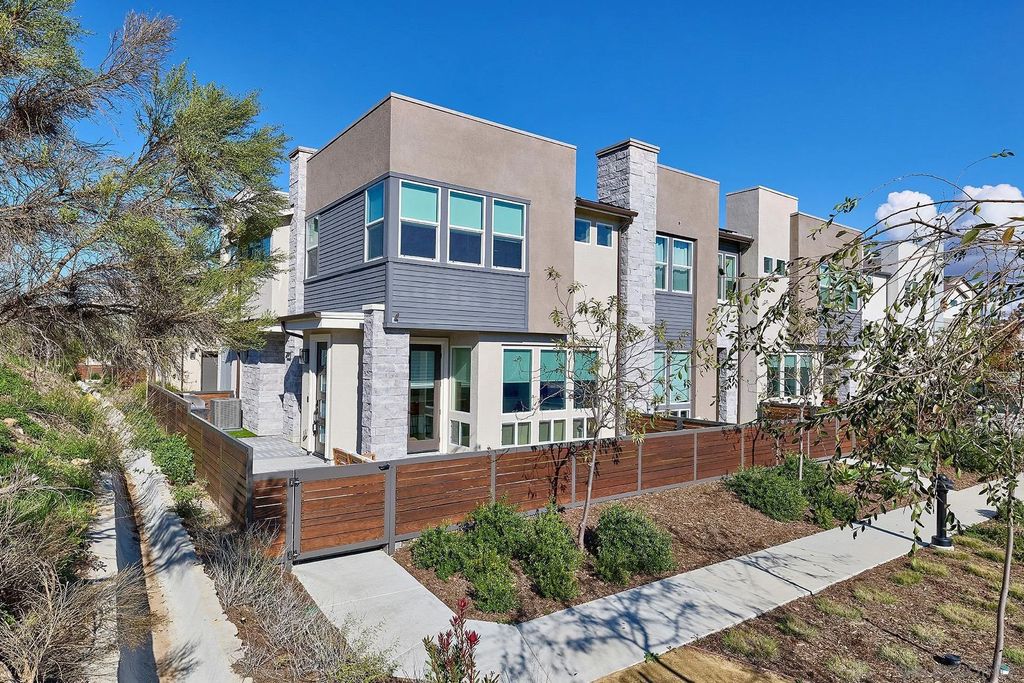 Photo of 10992 Lotta Ct, San Diego, CA 92126 (MLS # 2600615)