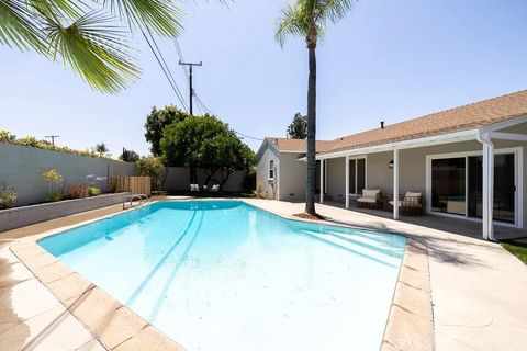 Photo of 7830 Fairchild Avenue, Winnetka, CA 91306 (MLS # SR25245717)