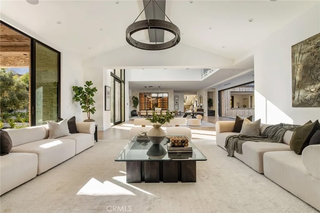 24255 BRIDLE TRAIL Road