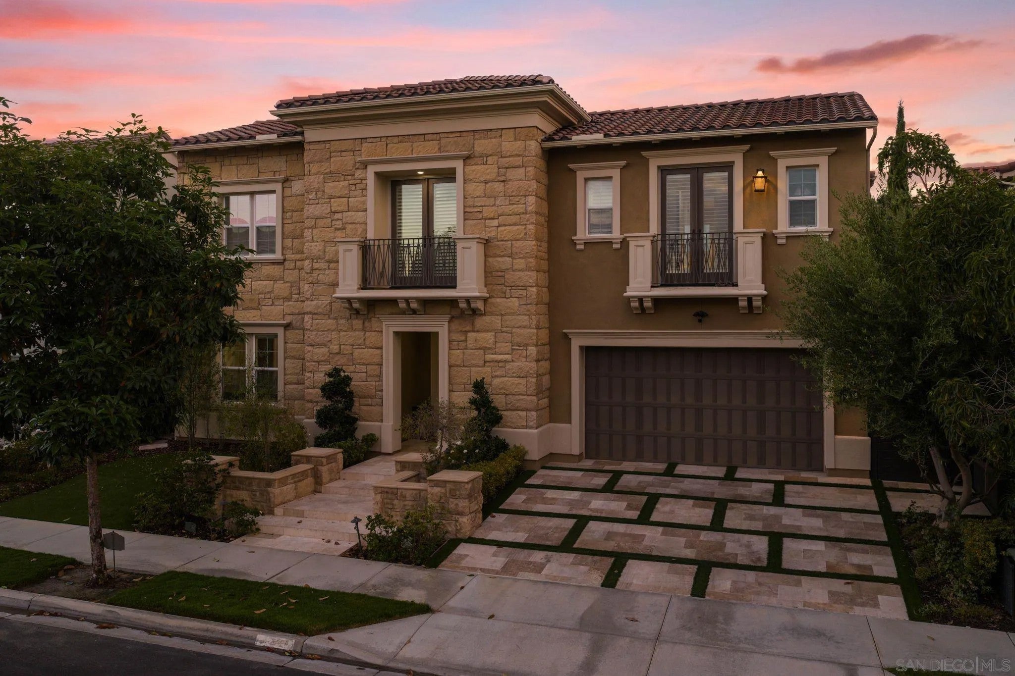 4720 Borden
