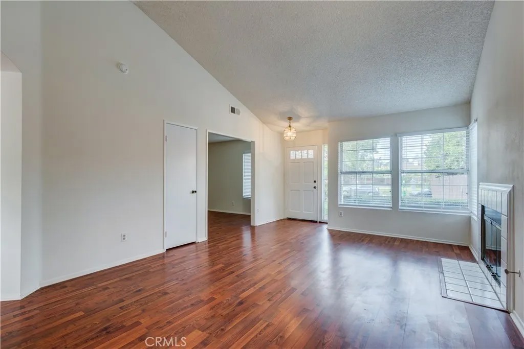 5463 Blackberry Way