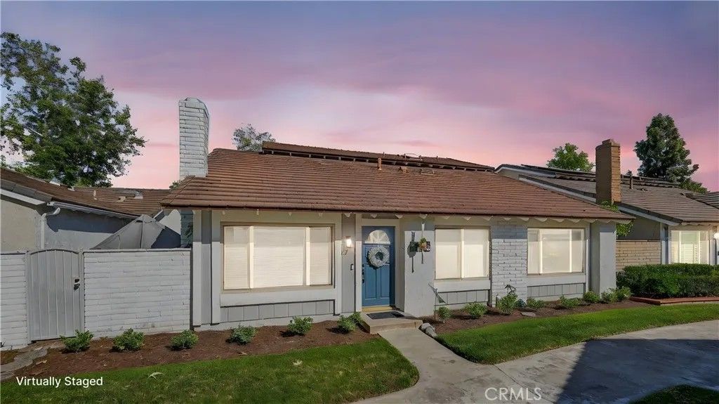 Photo of 1913 W Wakeham Pl, Santa Ana, CA 92704 (MLS # IV26061421)