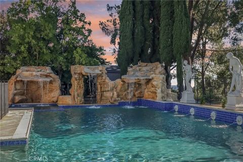 Tiny photo for 12426 Henzie Place, Granada Hills, CA 91344 (MLS # SR25246854)