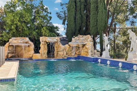 Tiny photo for 12426 Henzie Place, Granada Hills, CA 91344 (MLS # SR25246854)