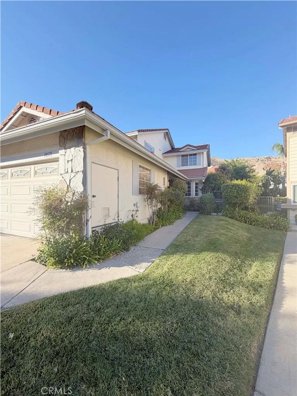 Photo of 19571 Turtle Ridge, Porter Ranch, CA 91326 (MLS # GD25253884)