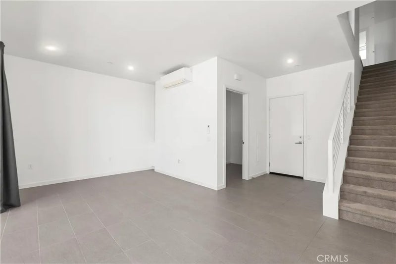 629 W 17th