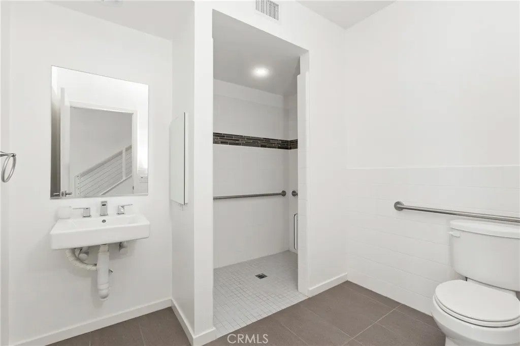 629 W 17th