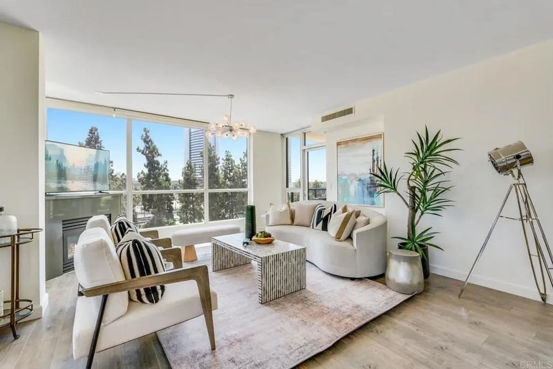 510 1st Ave 402