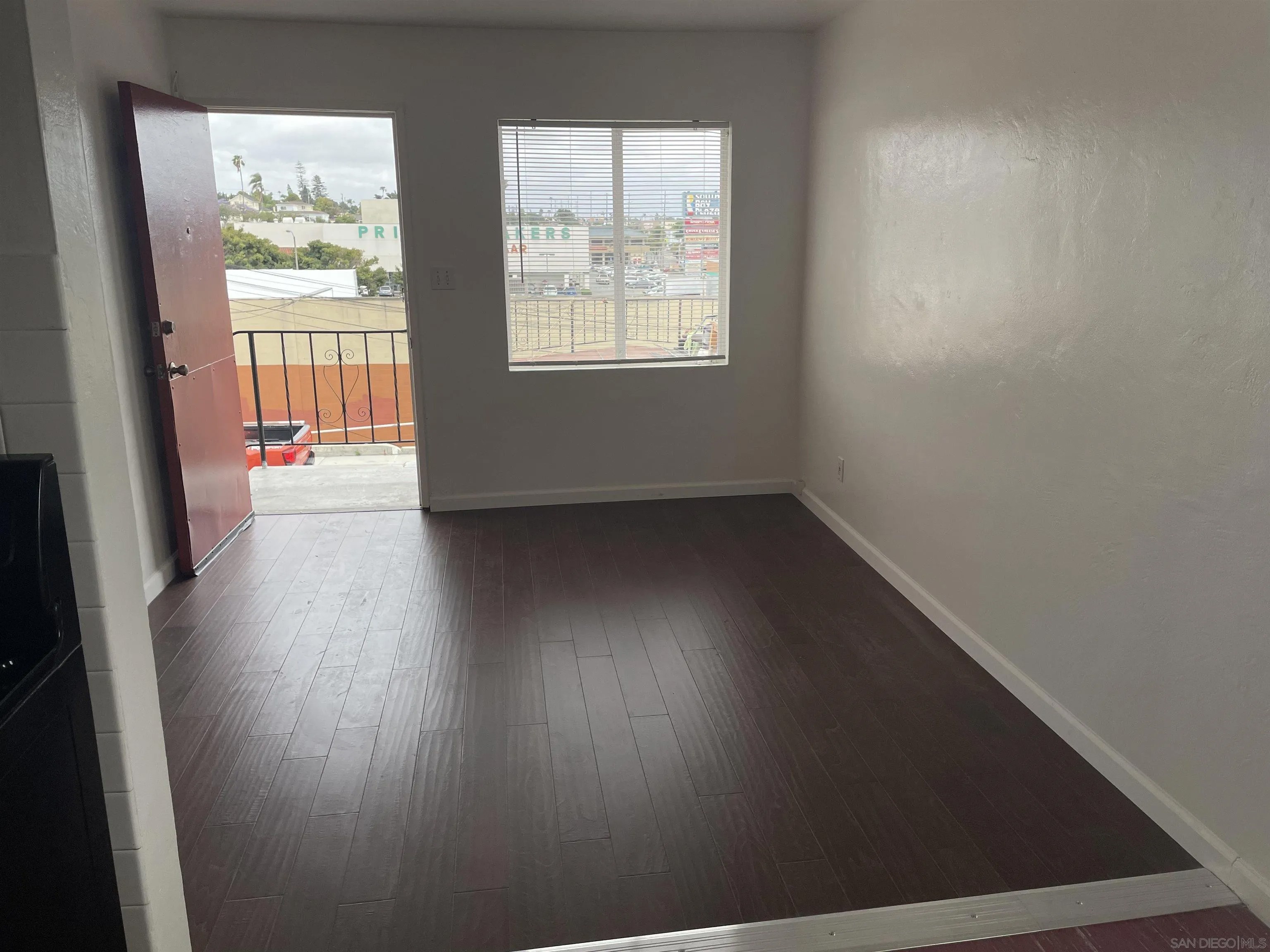 913 Highland Avenue