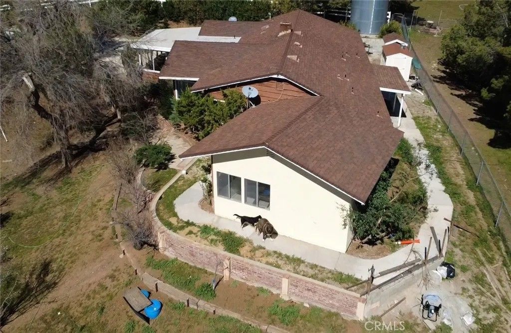 Photo of 33716 Hubbard Road, Acton, CA 93510 (MLS # GD26048099)