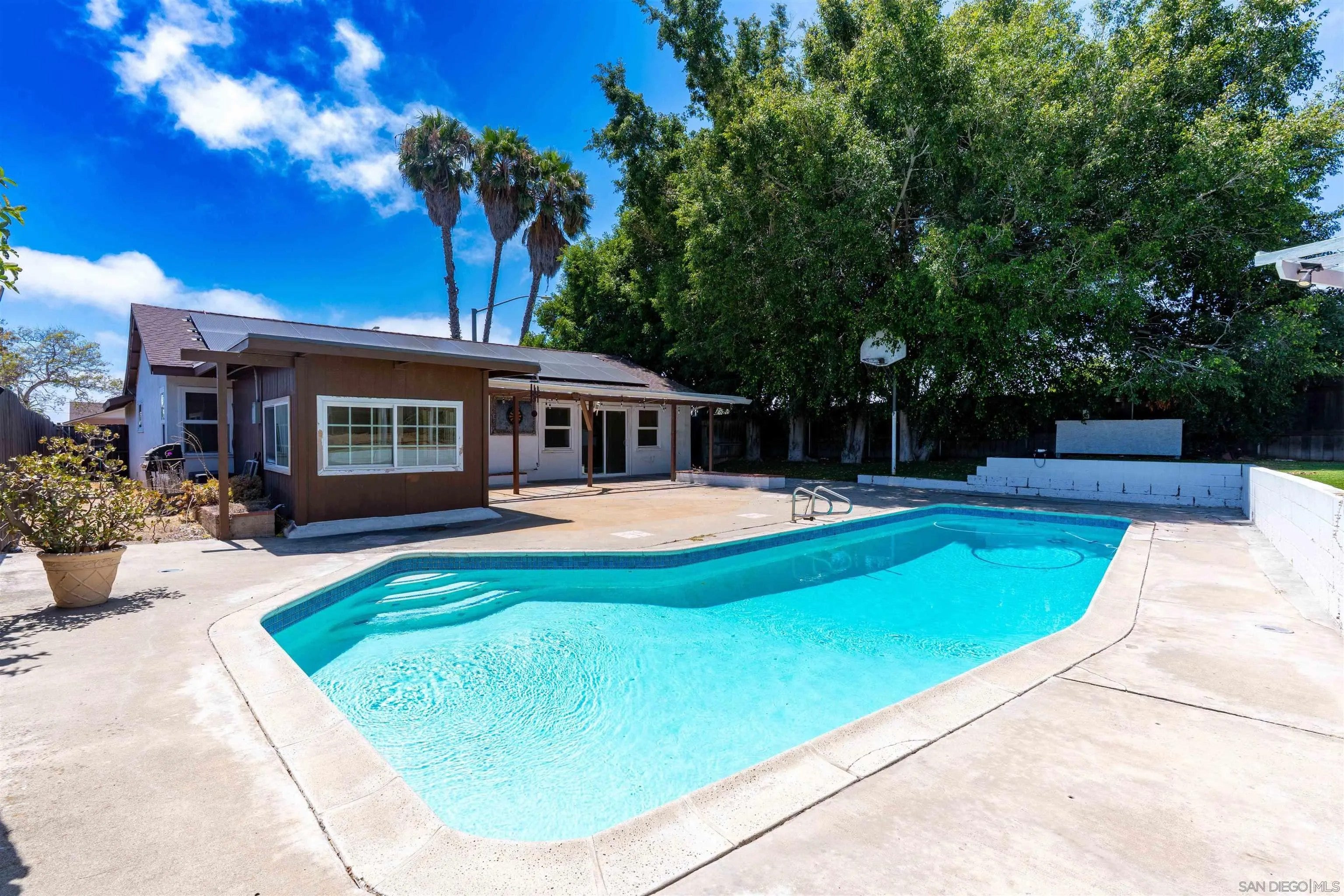 4191 Mount Everest Bl