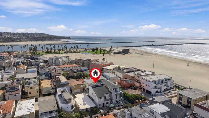 723-725 Balboa