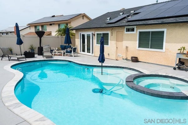5985 FENNELL AVE, SAN DIEGO, CA 92114 - Image e5803ccfb61e39c6e2ef39331d64bd5b/1869394254