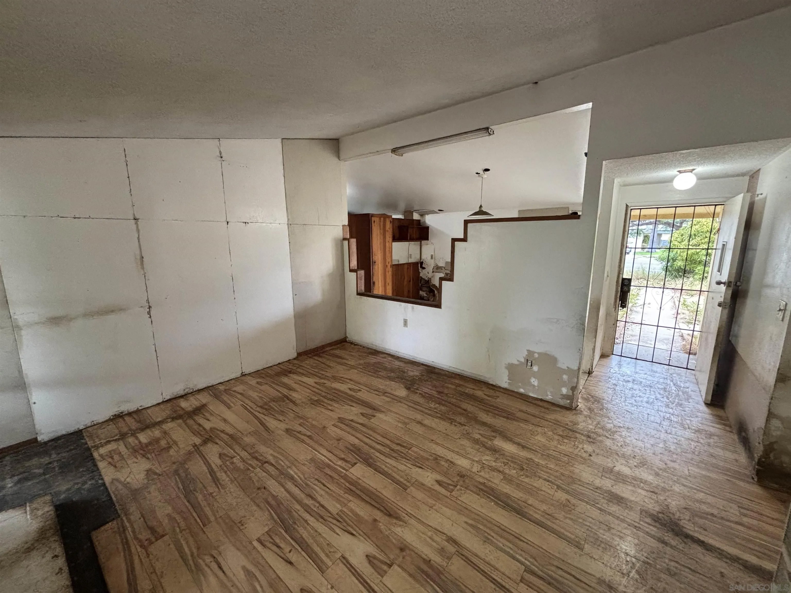 2828 Mission Village Dr