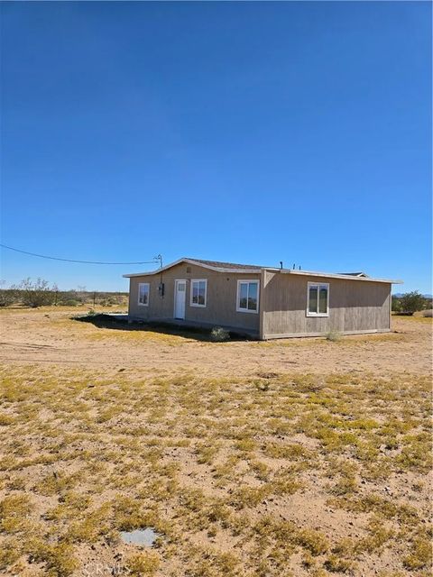 Photo of 60033 Sespe St, Landers, CA 92285 (MLS # CV25253033)