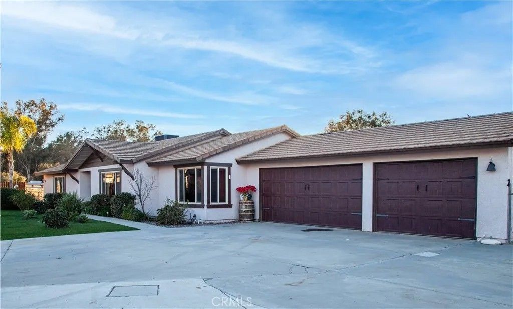 Photo of 30225 Amber Lane, Hemet, CA 92543 (MLS # SW26016902)
