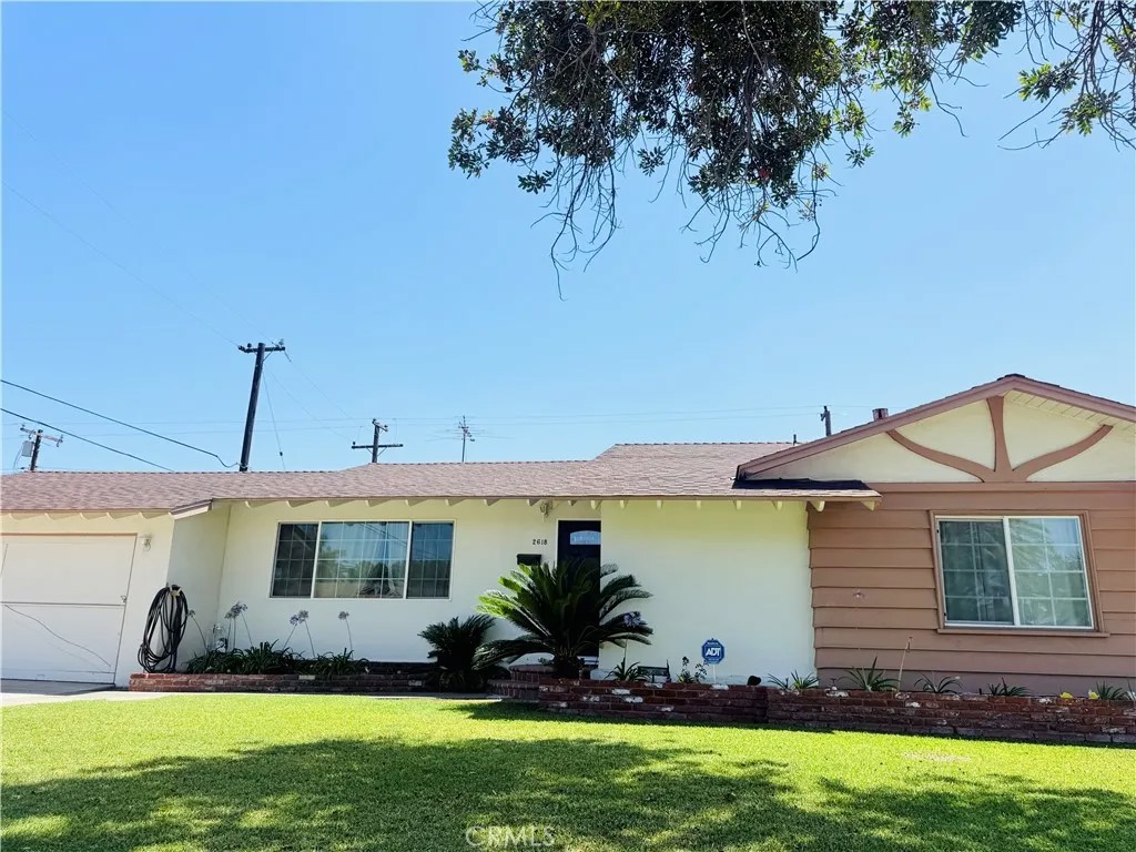 2618 W Stonybrook Drive