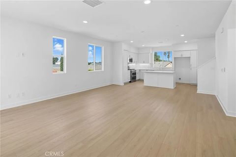 Tiny photo for 2217 W Orange Ave, Anaheim, CA 92804 (MLS # OC25253790)