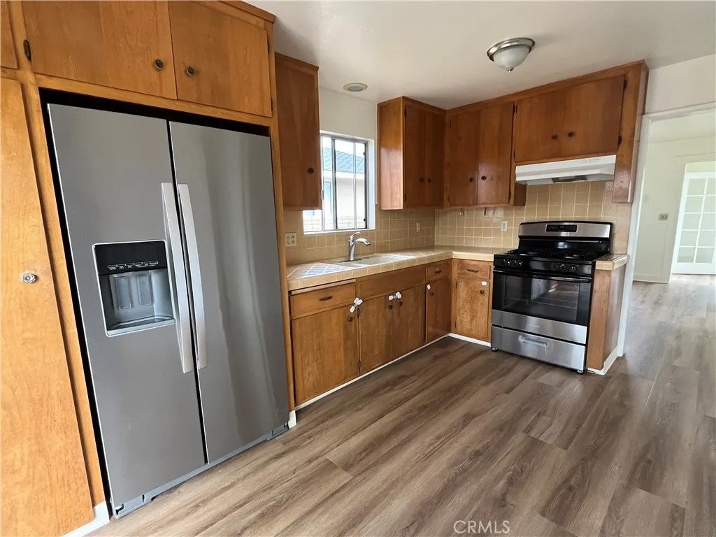 374 Castaic