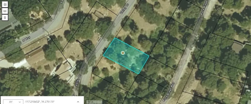 1582 Valley