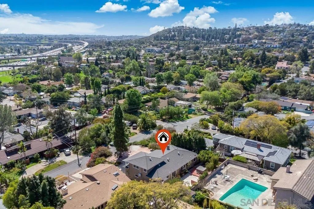 Photo of 8810 Mariposa St, La Mesa, CA 91941 (MLS # 250043651)