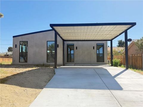 Photo of 61523 Capilla Drive, Joshua Tree, CA 92252 (MLS # IG26071526)