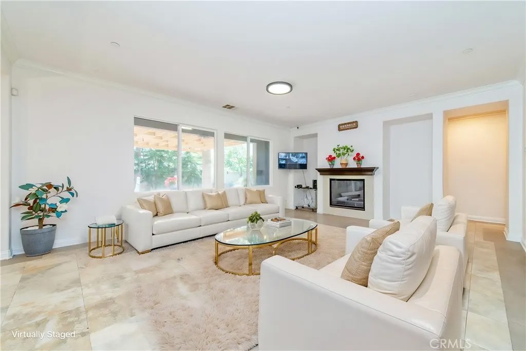 13925 Barnett
