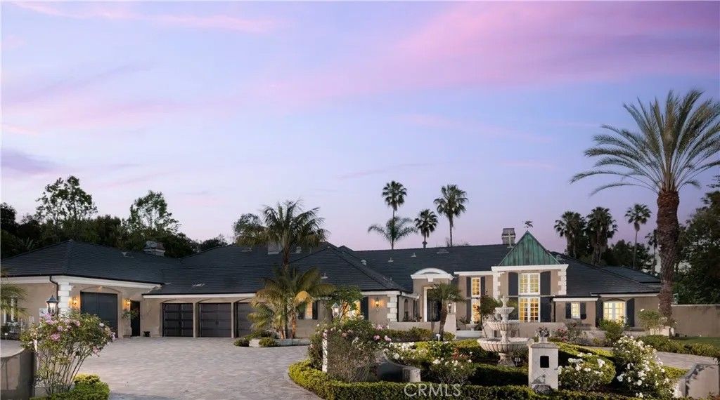 Photo of 26002 Via Arboleda, San Juan Capistrano, CA 92675 (MLS # OC26091362)