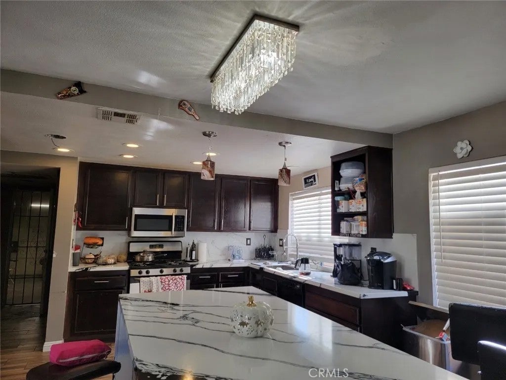 Photo of 36901 33rd ST, Palmdale, CA 93550 (MLS # CV26125658)