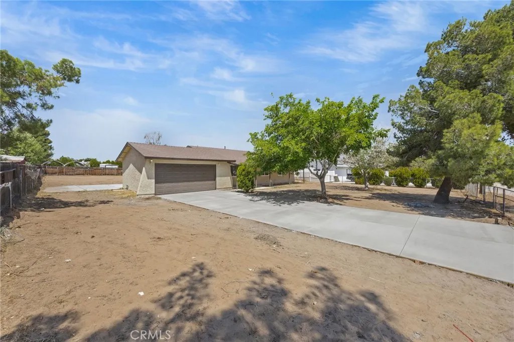 9030 Roble