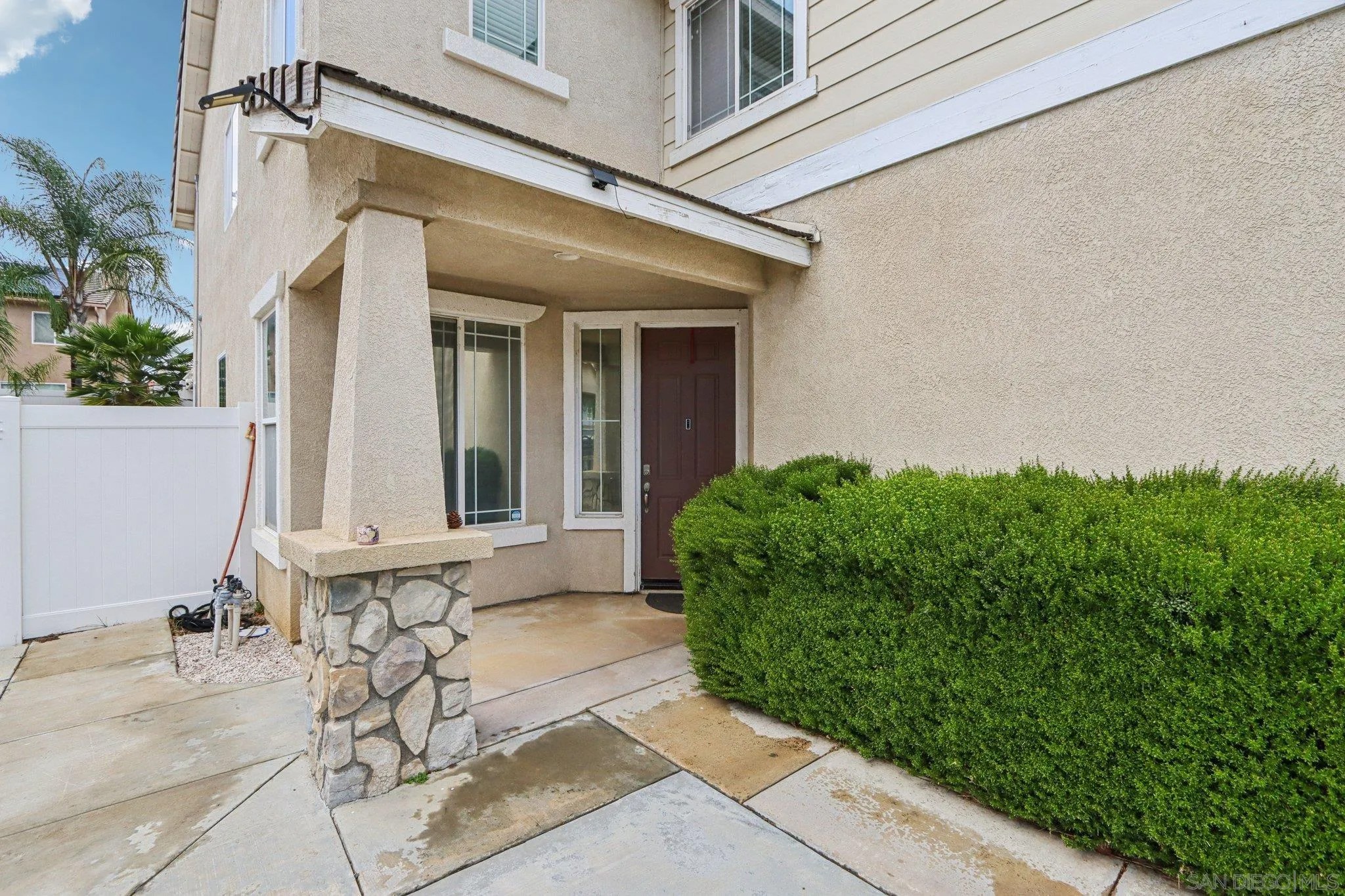 33677 Nandina Ln