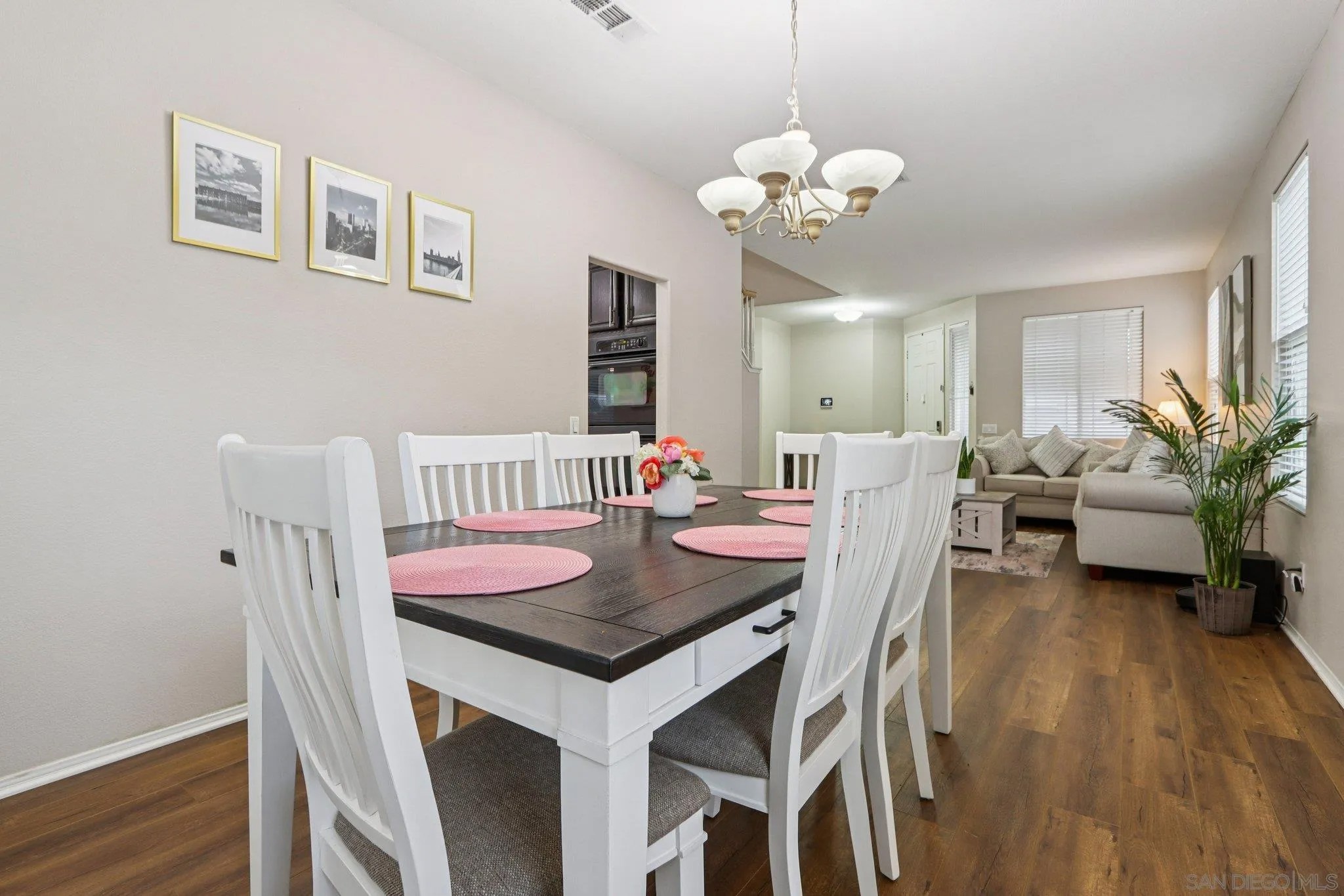 33677 Nandina Ln