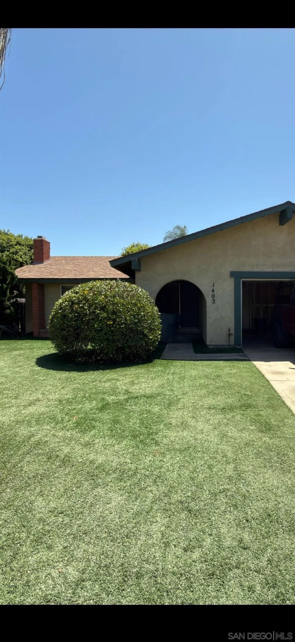 Photo of 1403 Shadow Hills Dr, San Marcos, CA 92069 (MLS # 260012615)