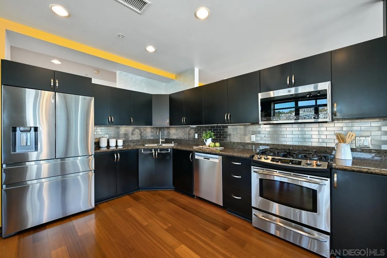 1551 4Th Ave 603