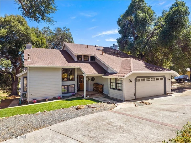2808 Buckingham Dr