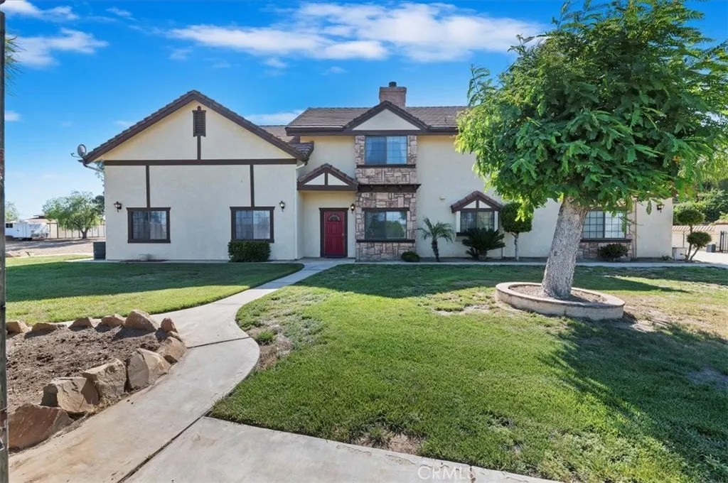 29801 Maxine Ln