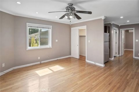Tiny photo for 1007 Rose Avenue, Pasadena, CA 91107 (MLS # DW25141051)
