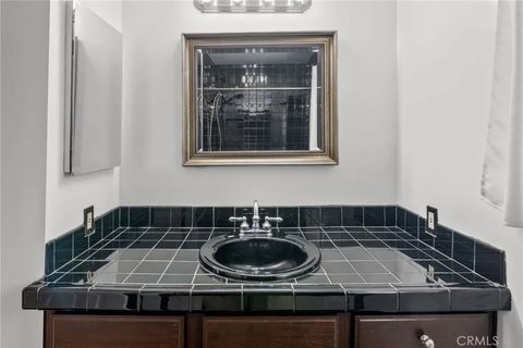 Tiny photo for 1007 Rose Avenue, Pasadena, CA 91107 (MLS # DW25141051)