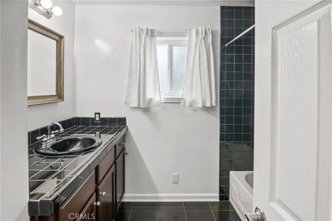 Tiny photo for 1007 Rose Avenue, Pasadena, CA 91107 (MLS # DW25141051)