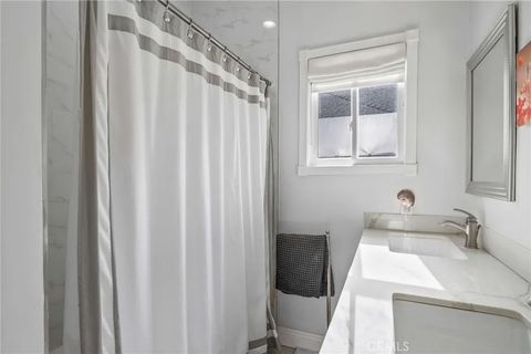 Tiny photo for 1007 Rose Avenue, Pasadena, CA 91107 (MLS # DW25141051)