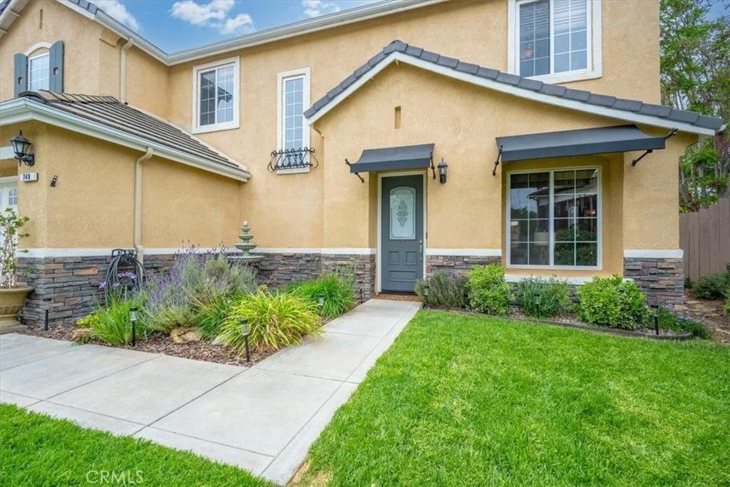 Photo of 749 Jersey Court, Paso Robles, CA 93446 (MLS # NS26067229)