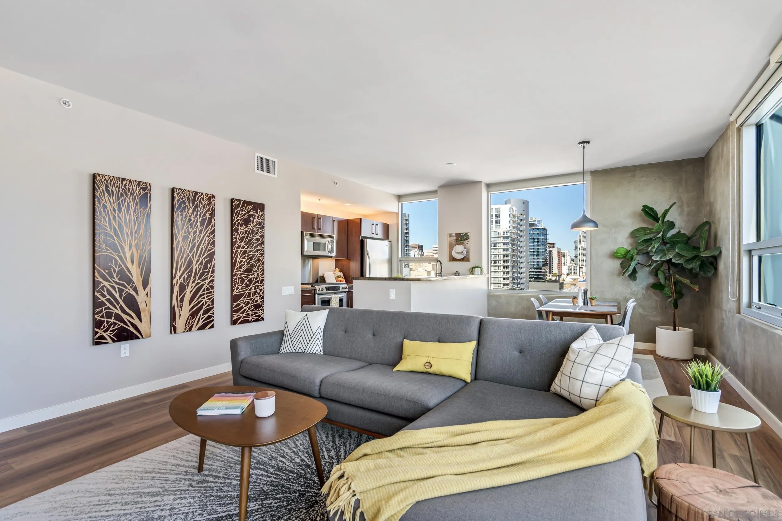 321 10Th Ave 1401