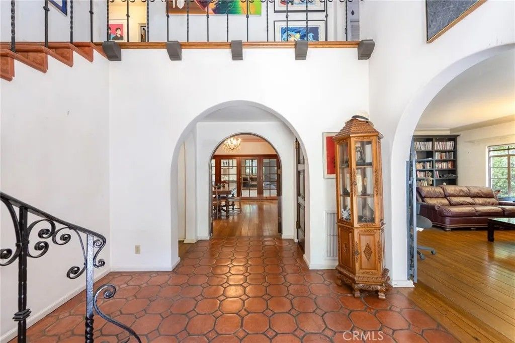 Photo of 3653 Shannon Rd, Los Angeles, CA 90027 (MLS # SR26042849)