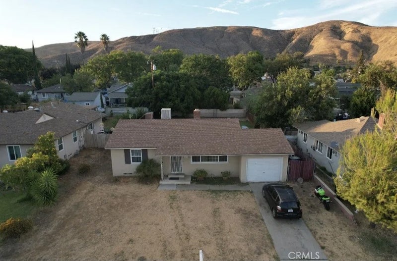 1280 Lomita