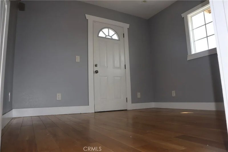2143 W Arlington