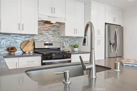 Tiny photo for 4189 Vineland AVE #120, Studio City, CA 91602 (MLS # SR26171611)